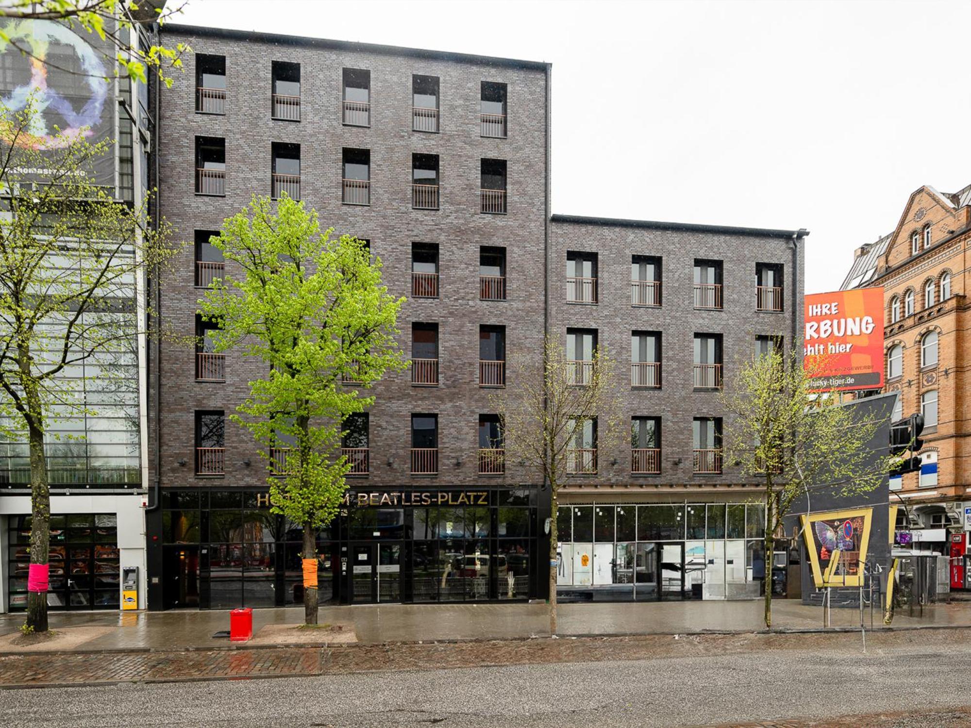 Hotel Am Beatles-Platz Hamburg-Harburg Exteriör bild